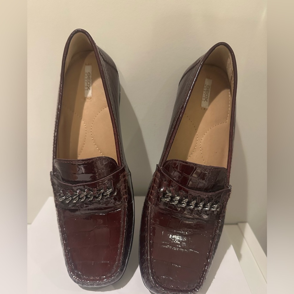 Geox Burgundy Loafers with Silver Chain